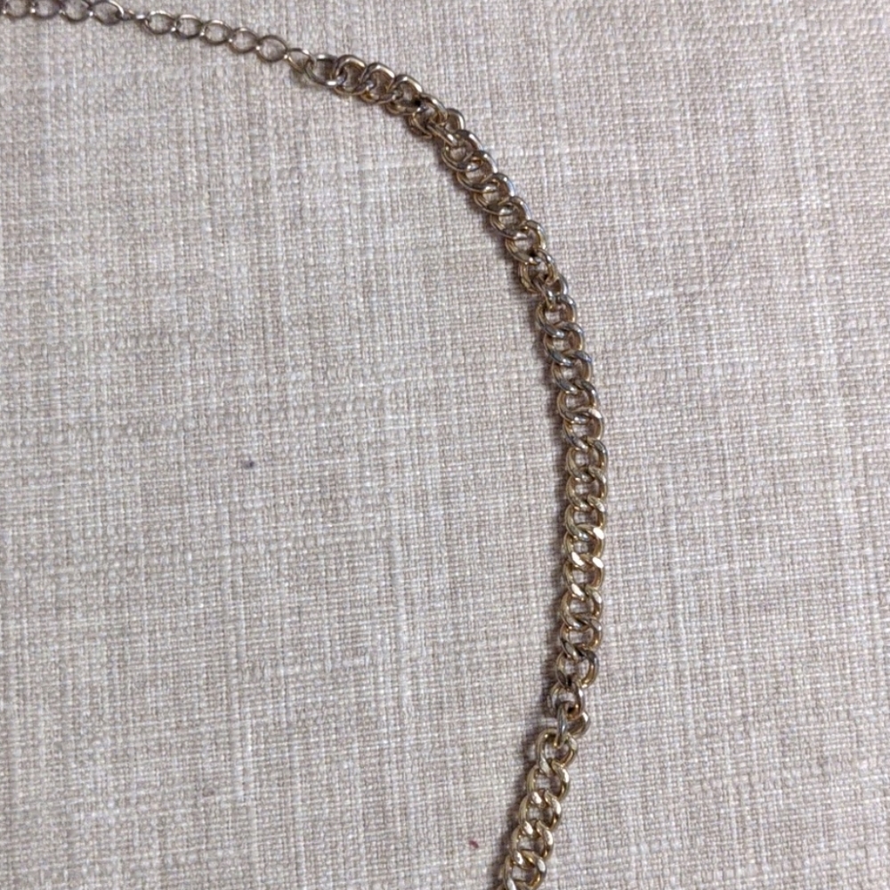 Target necklace - Picture 5 of 7